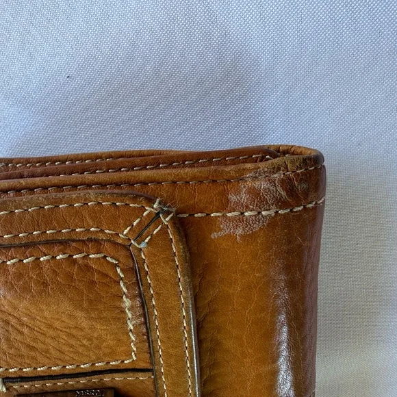 Brown Fossil Leather Wallet with Buckle - Picture 4 of 4